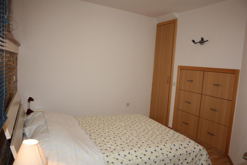 Apartment Nirvana เวอร์ซาร์ ภายนอก รูปภาพ