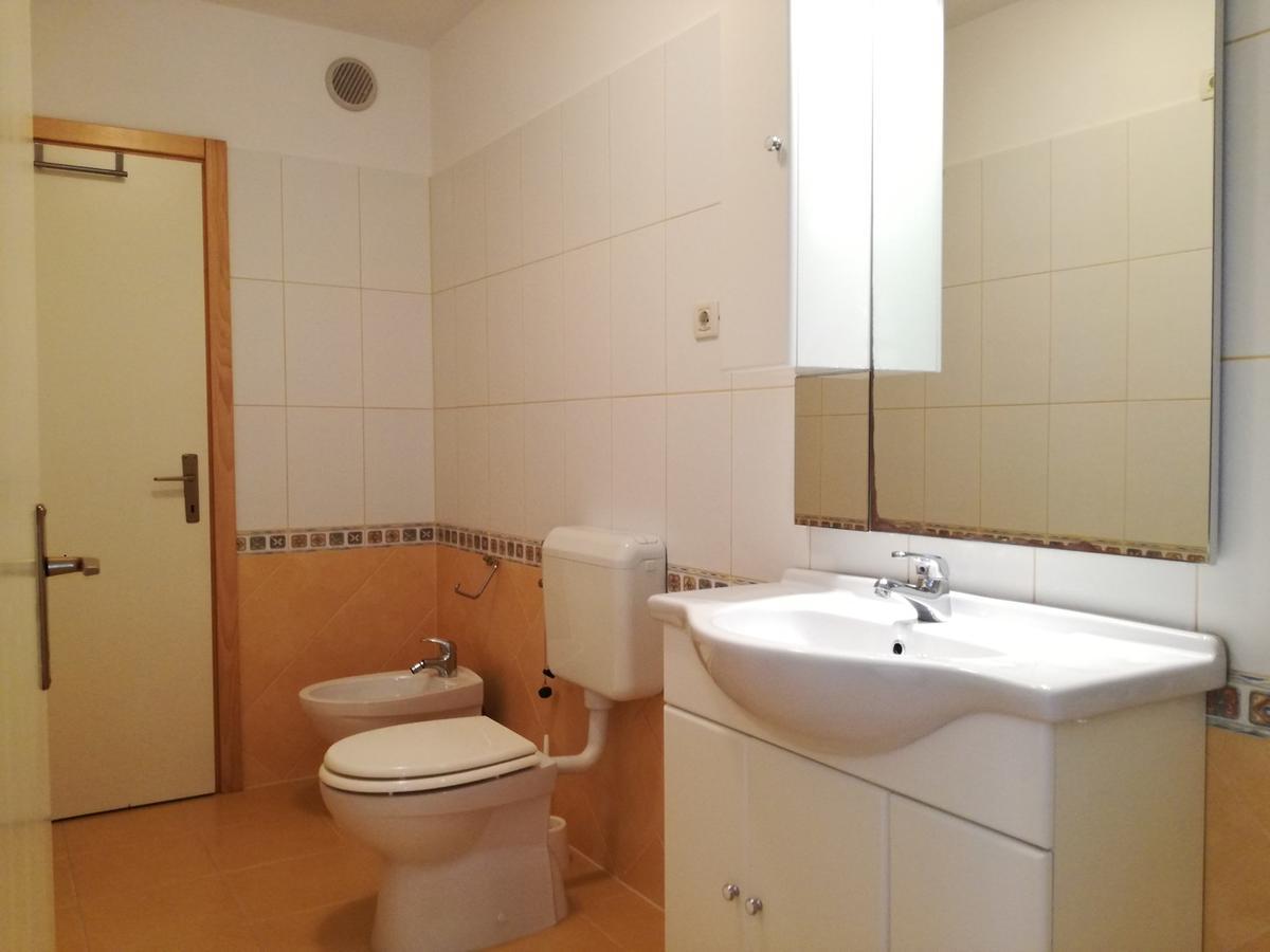 Apartment Nirvana เวอร์ซาร์ ภายนอก รูปภาพ