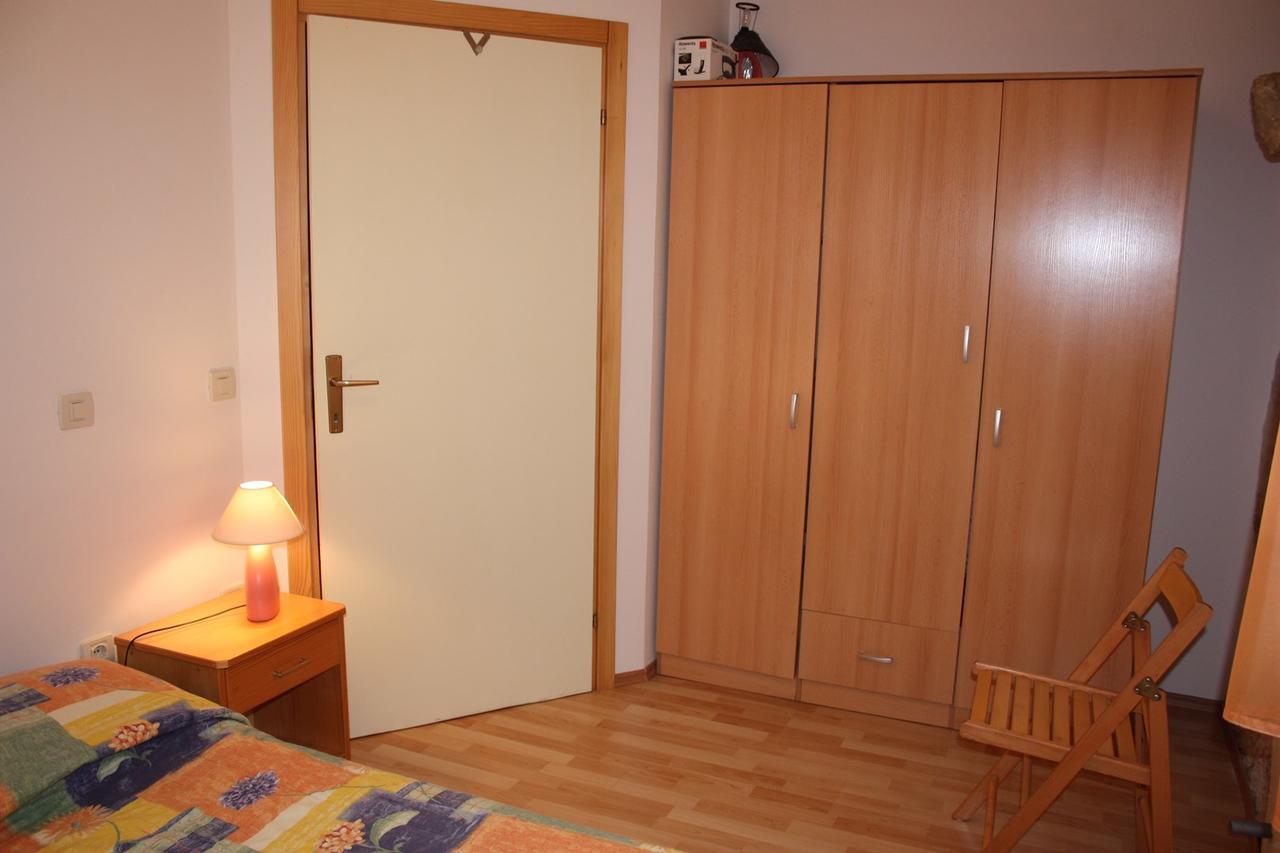 Apartment Nirvana เวอร์ซาร์ ภายนอก รูปภาพ